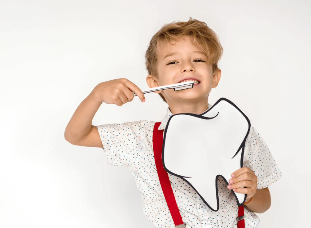 Kid Smiling after seeing a pediatric dentist